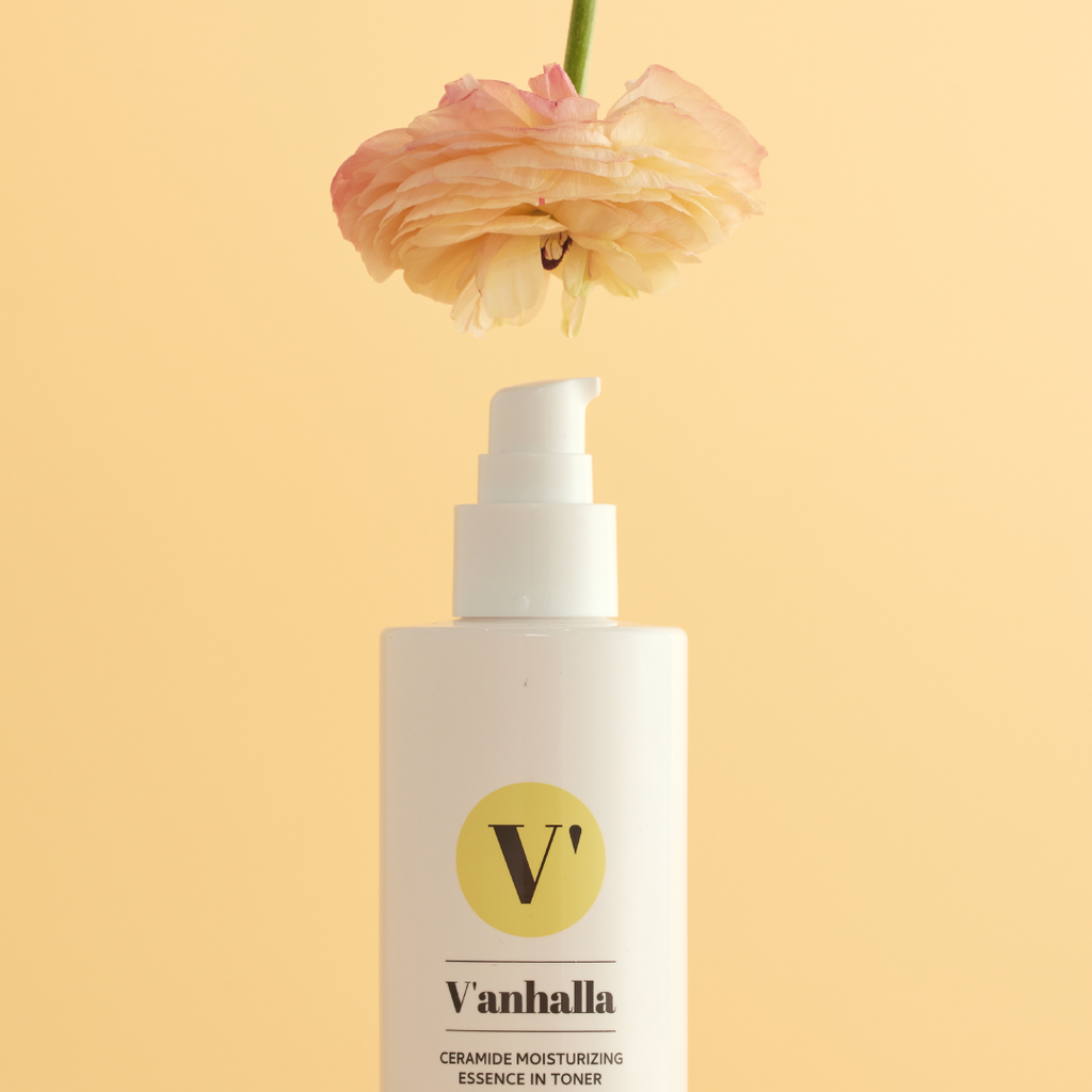V’anhalla Ceramide Moisturizing Essence Toner